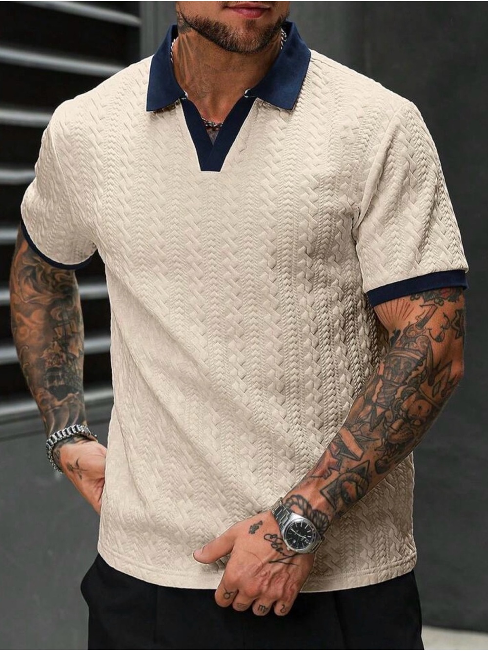 SHEIN Cream Knit Short Sleeve Polo with Navy Collar